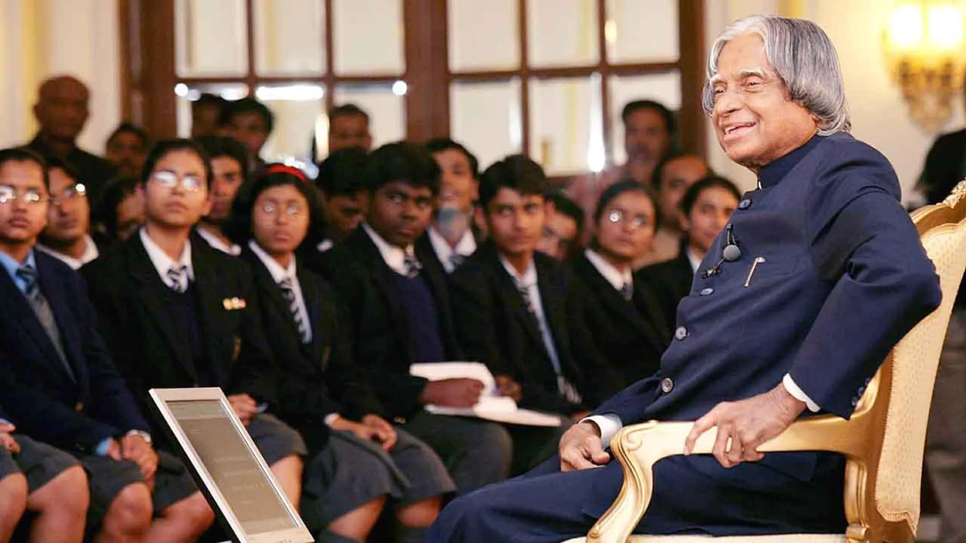 apj